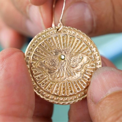 Schmuckstück aus Goldie Bronze